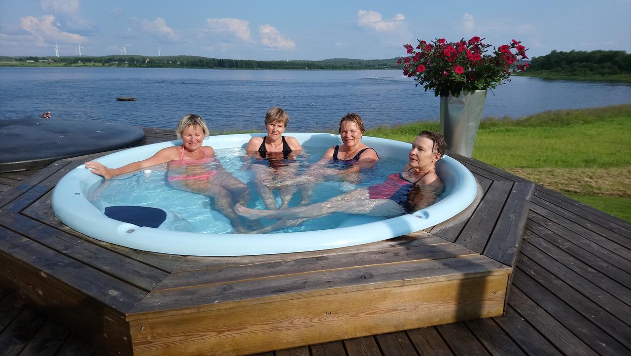 Korpikylä Nivagardenヴィラ エクステリア 写真